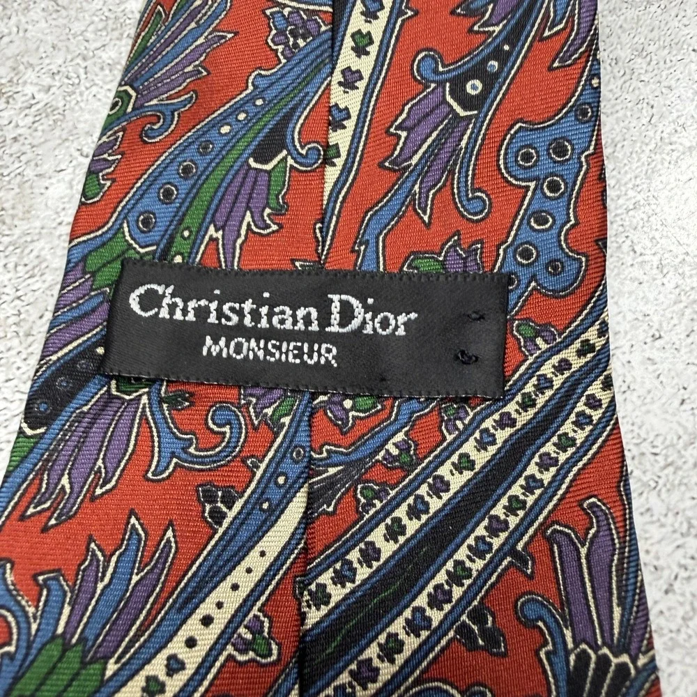 Christian Dior Monsieur Silk Tie Mens One Size Red Paisley Made In USA Necktie